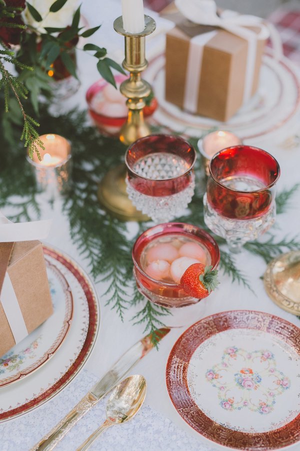 Holiday Inspired Wedding Decor Ideas