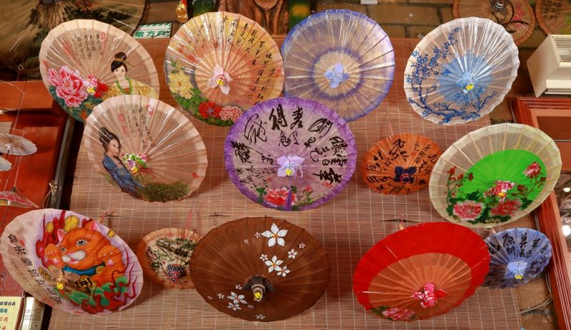 How to Choose the Perfect Paper Parasol