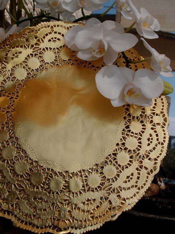 11.5&quot; Round Gold Foil Doily Placemats, Metallic (50 Pack) - PaperLanternStore.com - Paper Lanterns, Decor, Party Lights &amp; More