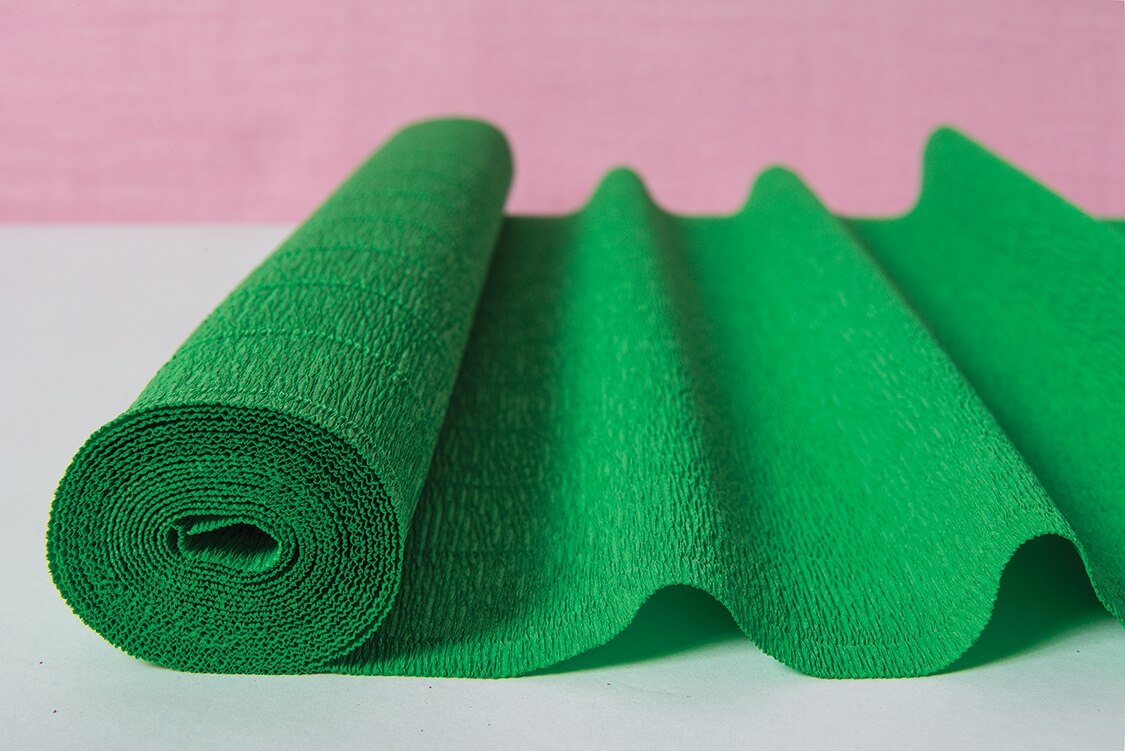Grass Green Premium Heavy Italian Crepe Paper Roll and Table Runner, 20 Inches x 8 Feet - PaperLanternStore.com - Paper Lanterns, Decor, Party Lights &amp; More