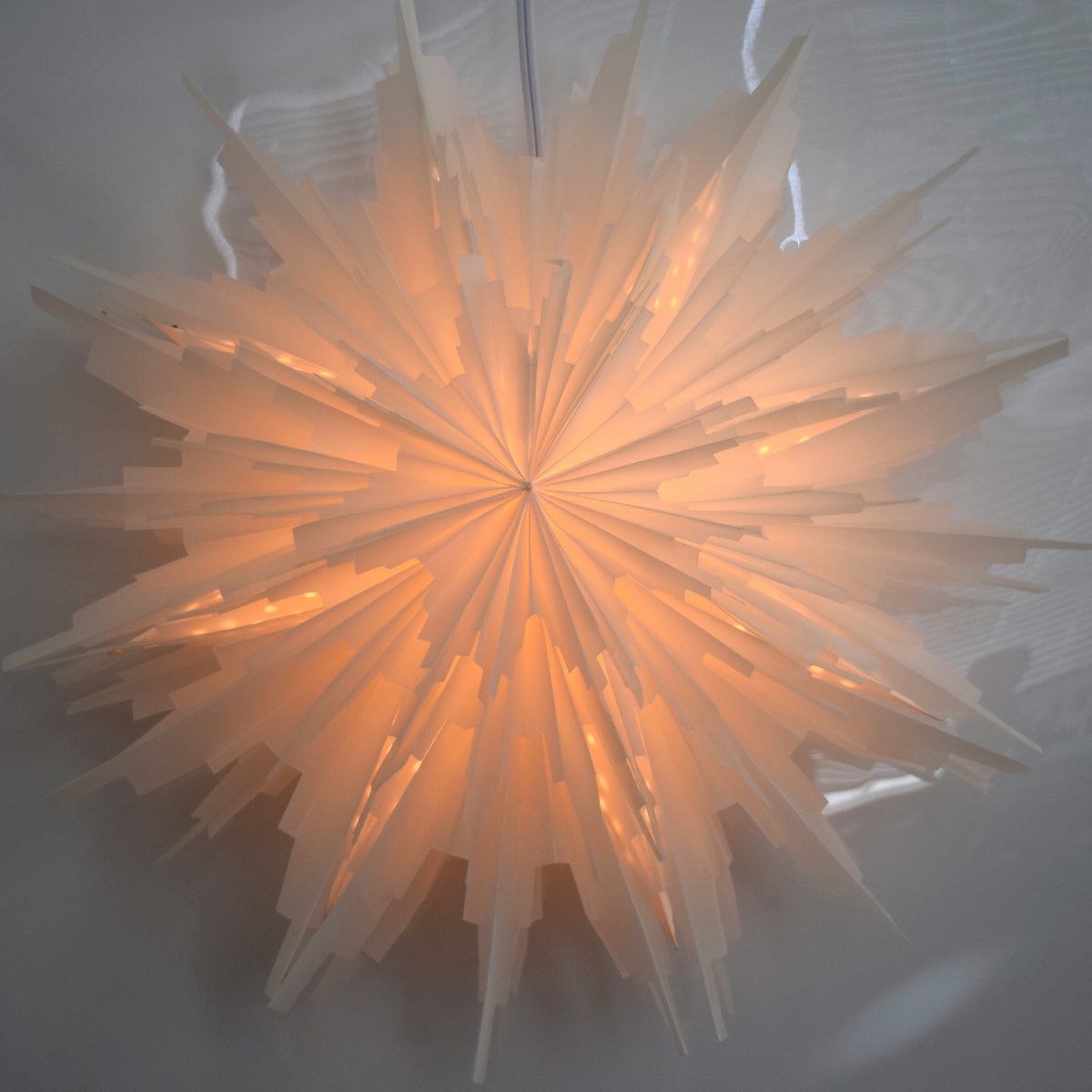 White Hiemal Snowflake Lantern Pizzelle Design - Great With or Without Lights - Ideal for Holiday and Snowflake Decorations, Weddings, Parties, and Home Decor