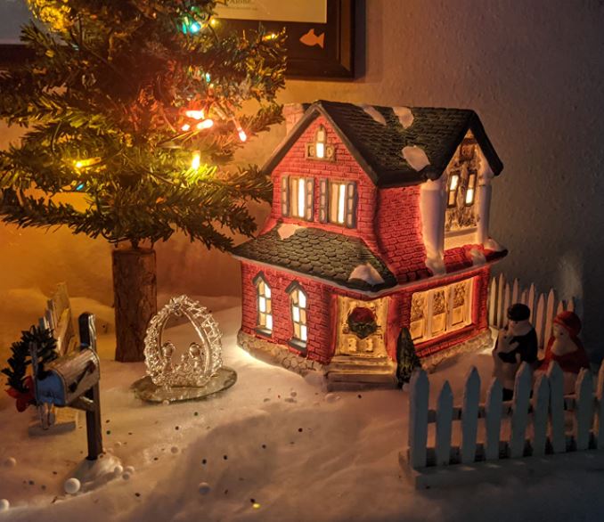 Accessory Lamp Cord for Craft Hobby Christmas Ceramic Village Houses, Salt Lamps, Table Lanterns w/ E12 Base, Shatterproof Light Bulb, Switch, 6 Ft